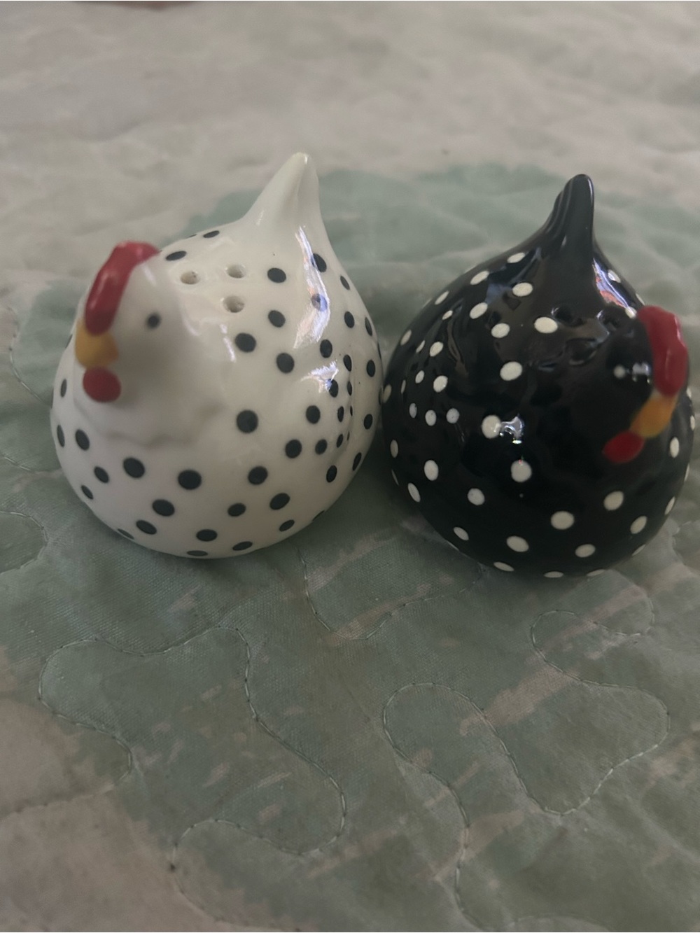 Polka Dot Ceramic Hen Salt & Pepper Shakers - Black & White